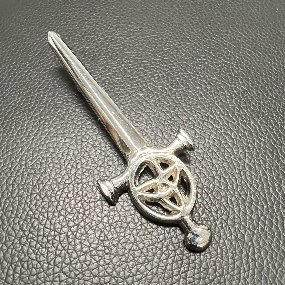NEW Highland Scottish Chrome Kilt Pin Sword Triquetq